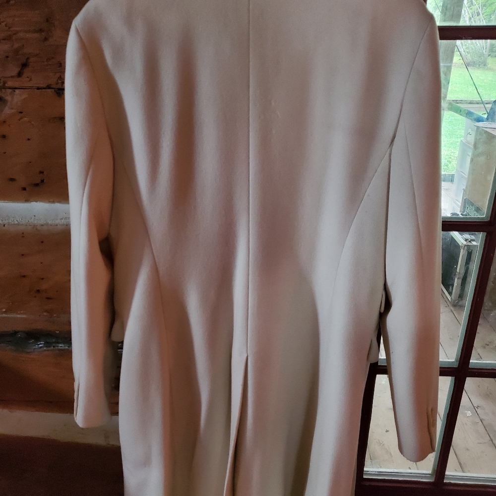 Beautiful Fall/Winter Jacket - Picture 3 of 3